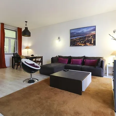 Graca Jacuzzi With Terrace By Homing דירה ליסבון