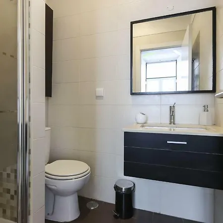 Graca Jacuzzi With Terrace By Homing * ליסבון